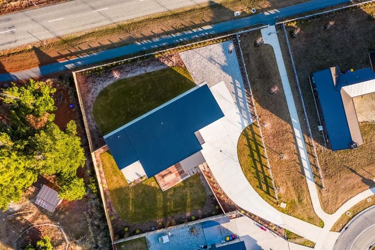 Photo of property in 25 Dingle Street, Lake Hawea, 9382