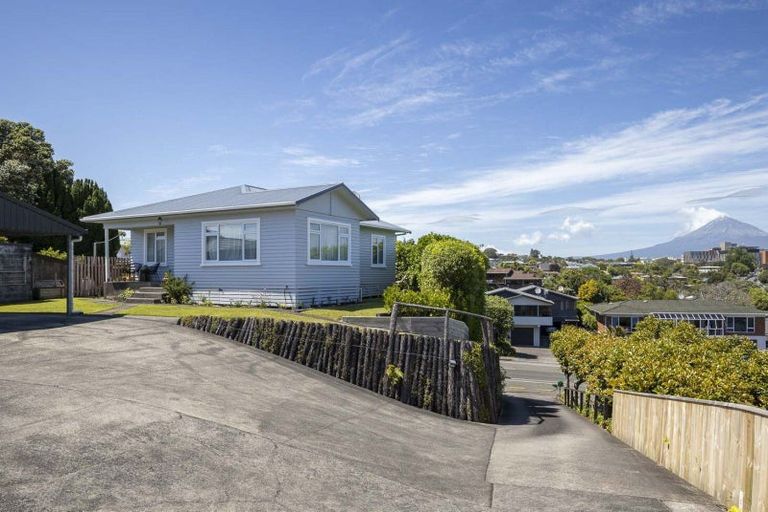 Photo of property in 380 Devon Street West, Lynmouth, New Plymouth, 4310