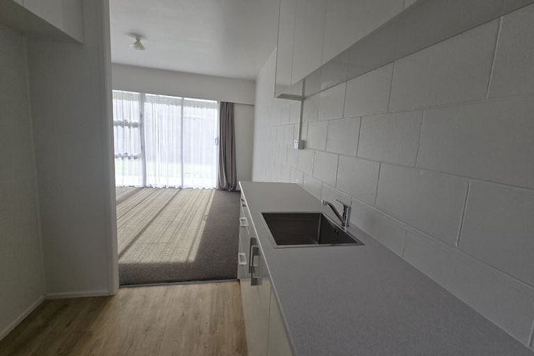 Photo of property in 12 Margaret Road, Papatoetoe, Auckland, 2025