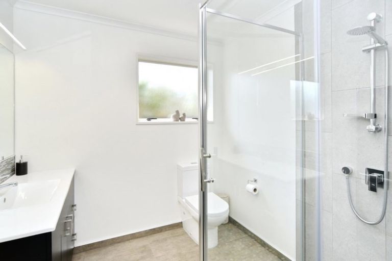 Photo of property in 4 Rue De La Mare, Parklands, Christchurch, 8083