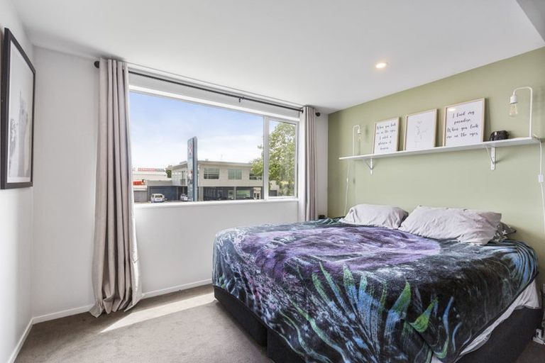 Photo of property in 5/11 Ray Small Drive, Papakura, 2110