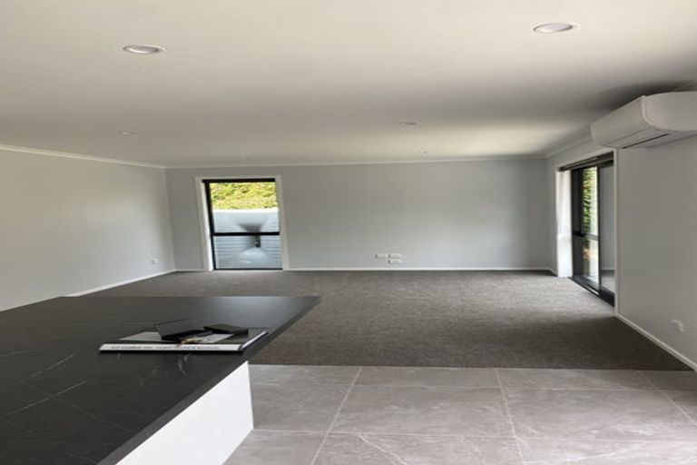 Photo of property in 99a Tuhikaramea Road, Dinsdale, Hamilton, 3204