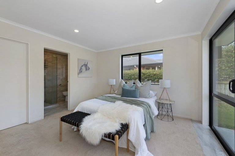 Photo of property in 6 Derwent Place, Flagstaff, Hamilton, 3210