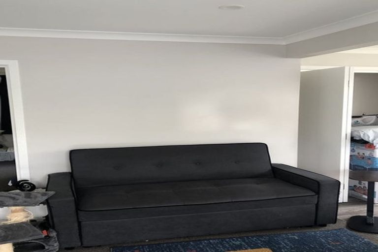 Photo of property in 12 West Street, Eltham, 4322