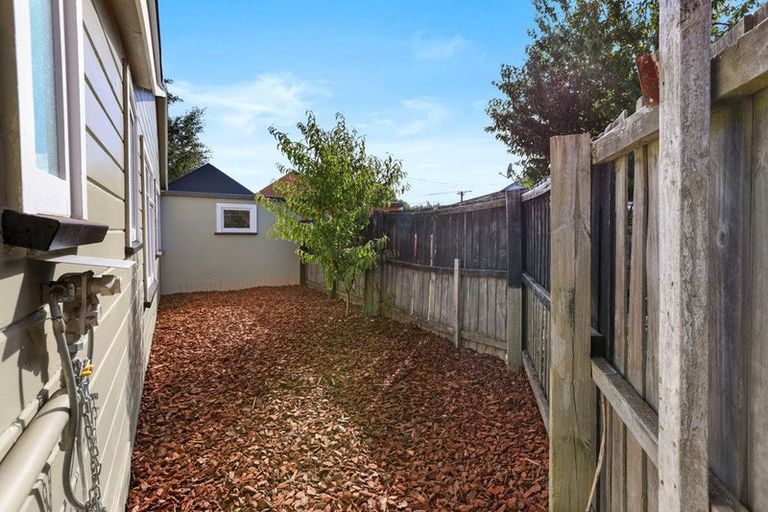 Photo of property in 74 Barton Street, Woolston, Christchurch, 8023