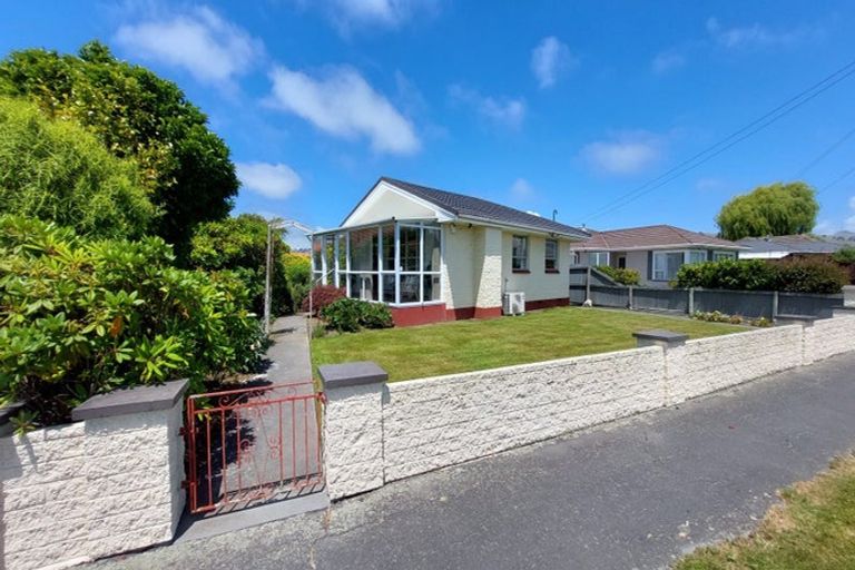 Photo of property in 60 Hargood Street, Woolston, Christchurch, 8062