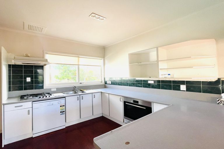 Photo of property in 27 Landscape Road, Papatoetoe, Auckland, 2025