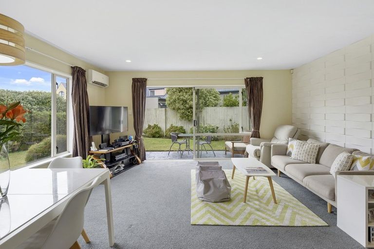 Photo of property in 19 Seascape Gardens, Bromley, Christchurch, 8062