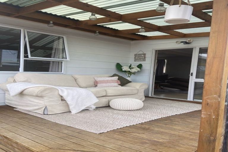 Photo of property in 16a Hall Place, Foxton Beach, Foxton, 4815