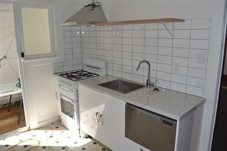 Photo of property in 19 Austin Street, Mount Victoria, Wellington, 6011