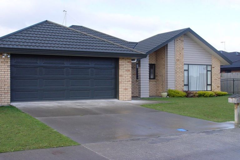 Photo of property in 14 Brooklyn Heights Drive, Kelvin Grove, Palmerston North, 4414