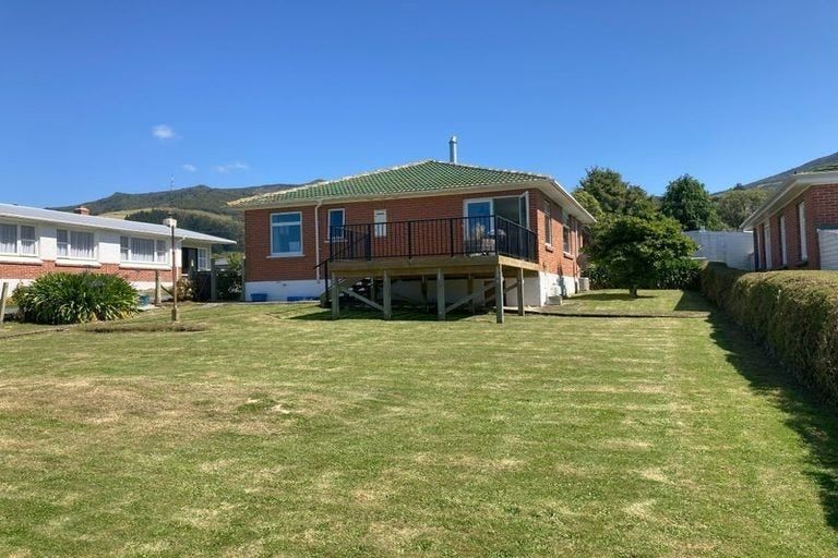 Photo of property in 28 Hugh Street, Sawyers Bay, Port Chalmers, 9023
