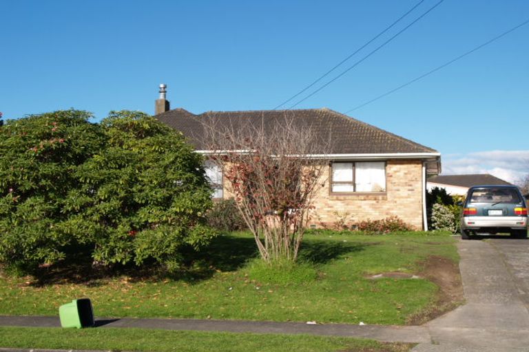 Photo of property in 16 Cheviot Street, Mangere East, Auckland, 2024