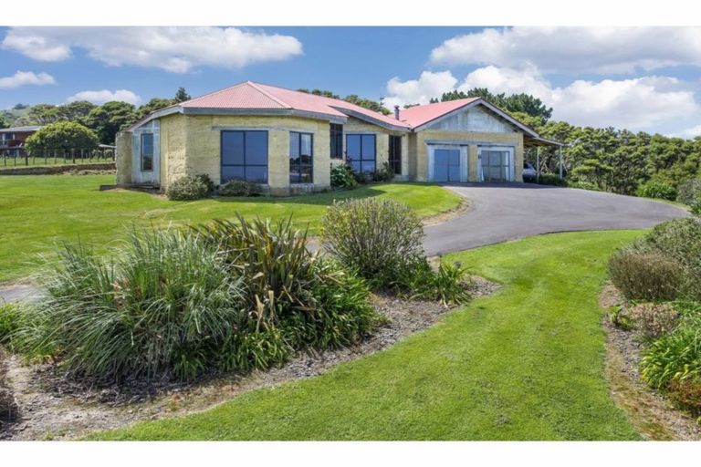 Photo of property in 186 Settlement Road, Papakura, 2110