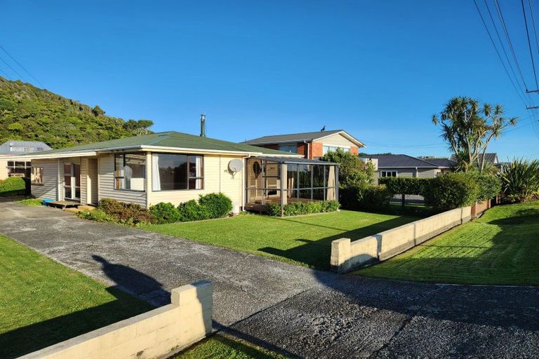 Photo of property in 183 Main South Road, Karoro, Greymouth, 7805