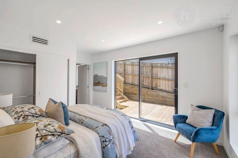 Photo of property in 30 Colliston Rise, Pinehill, Auckland, 0632