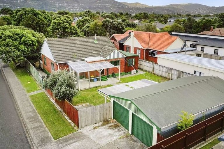 Photo of property in 2 Brook Street, Waiwhetu, Lower Hutt, 5010