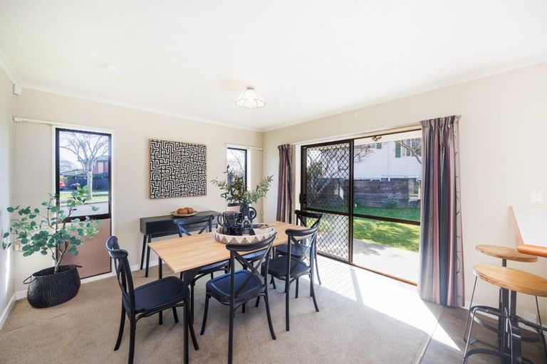 Photo of property in 44 Chippendale Crescent, Highbury, Palmerston North, 4412