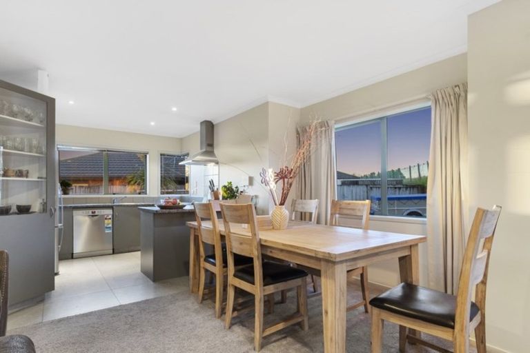 Photo of property in 8 Mynah Place, Welcome Bay, Tauranga, 3112