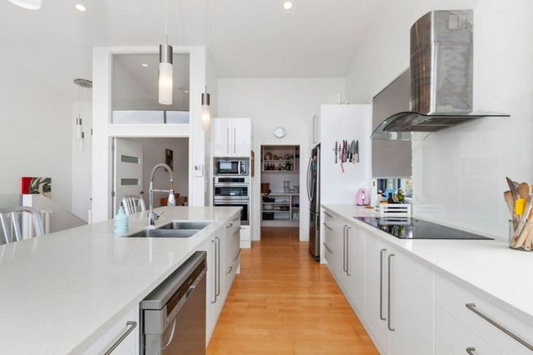 Photo of property in 1171 Whangaparaoa Road, Gulf Harbour, Whangaparaoa, 0930