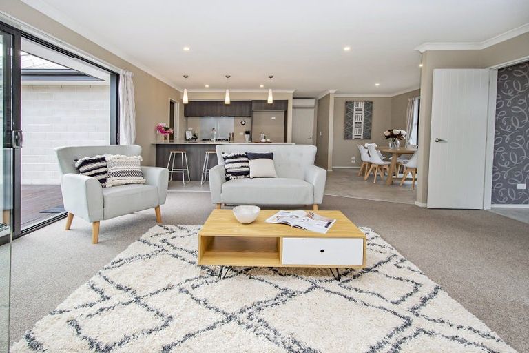 Photo of property in 16 Bellbird Place, Rolleston, 7614