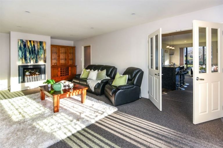 Photo of property in 94 Rothesay Road, Parklands, Christchurch, 8083