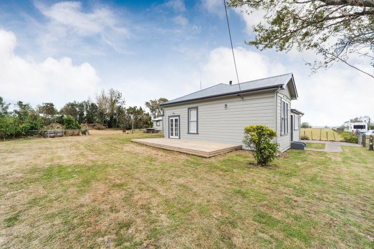 Photo of property in 13 Karaka Street, Tokomaru, Palmerston North, 4474