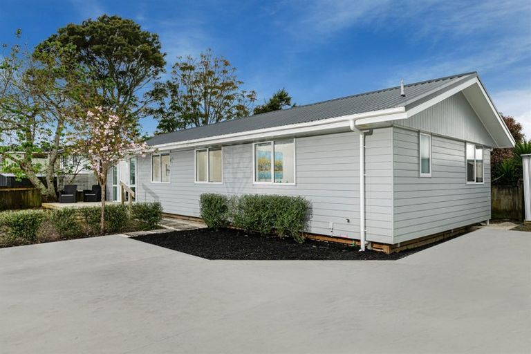 Photo of property in 685a Swanson Road, Swanson, Auckland, 0612