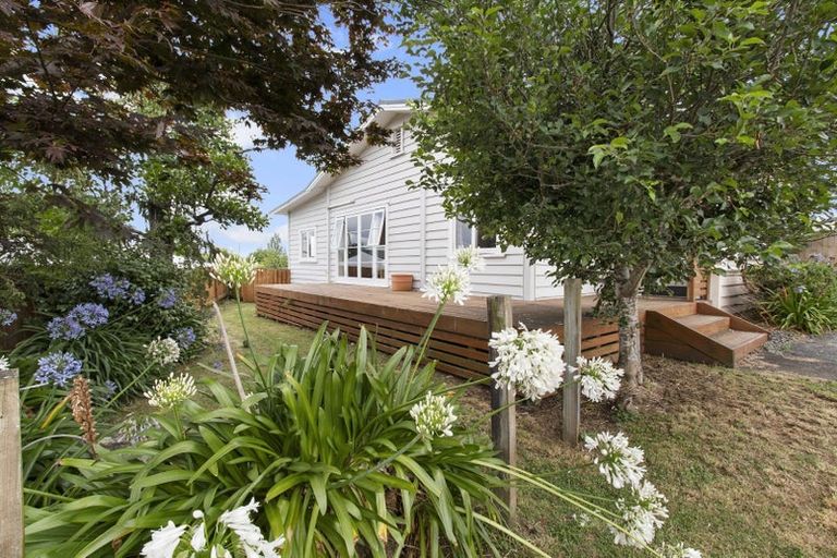 Photo of property in 75 Tuhikaramea Road, Dinsdale, Hamilton, 3204