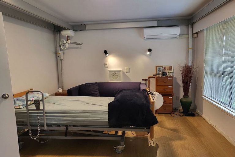 Photo of property in 154 Everglade Drive, Totara Heights, Auckland, 2105