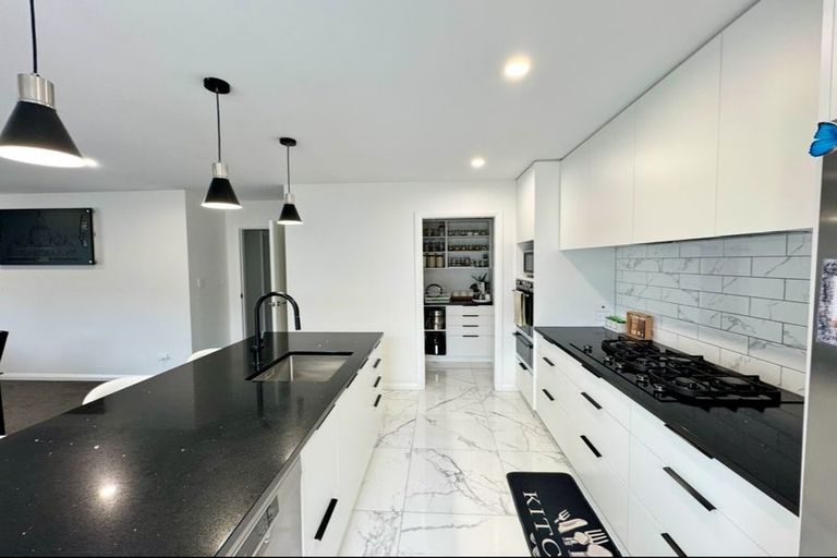 Photo of property in 50 Freedom Drive, Kelvin Grove, Palmerston North, 4414