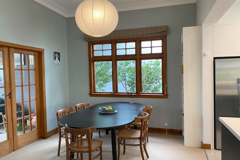 Photo of property in 100 Pirie Street, Mount Victoria, Wellington, 6011