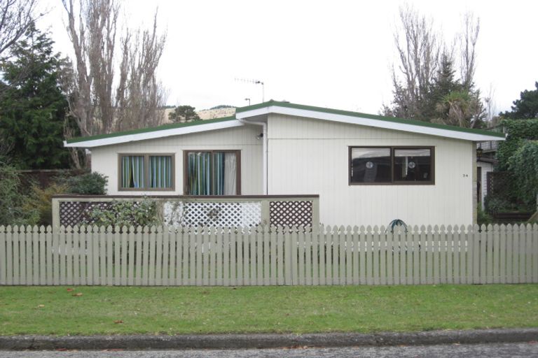 Photo of property in 34 Gavin Road, Raumati Beach, Paraparaumu, 5032