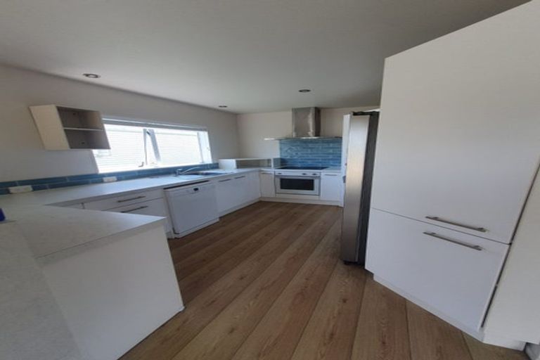 Photo of property in 19 Alamein Avenue, Belmont, Auckland, 0622