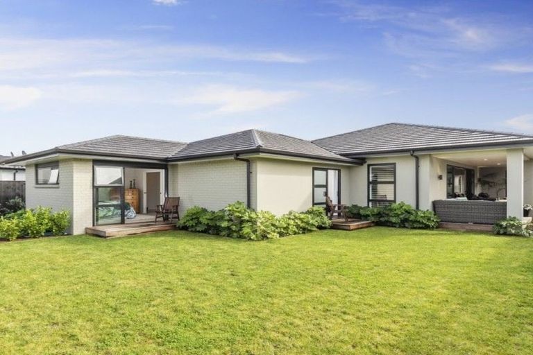Photo of property in 8 Litsea Way, Papamoa Beach, Papamoa, 3118