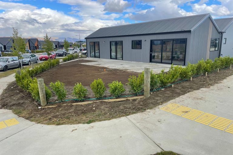 Photo of property in Northlake, 10 Cairnmuir Street, Wanaka, 9305