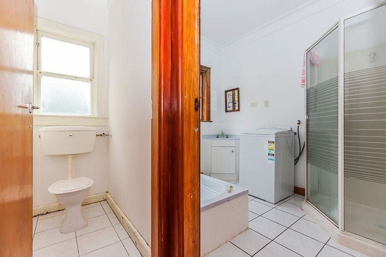 Photo of property in 26 Reef Street, Island Bay, Wellington, 6023
