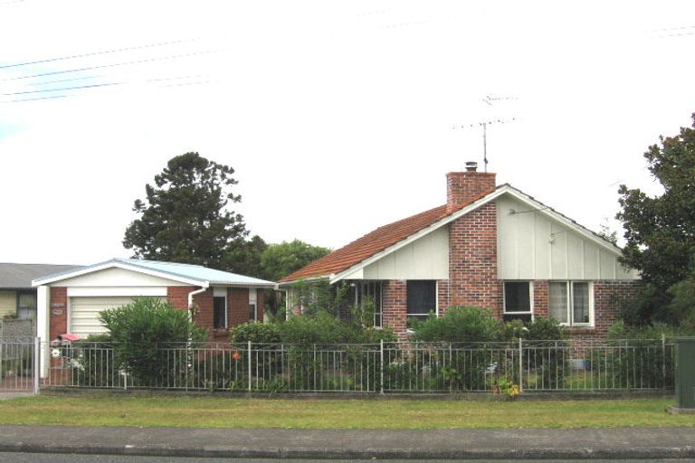 Photo of property in 17 Tramway Road, Beach Haven, Auckland, 0626