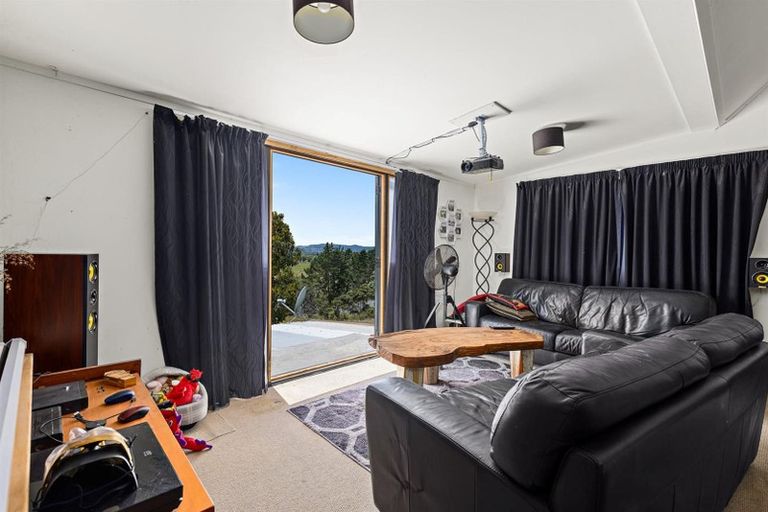 Photo of property in 380 Kaipara Coast Highway, Helensville, Kaukapakapa, 0871