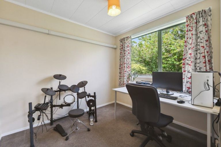 Photo of property in 92a Heta Road, Highlands Park, New Plymouth, 4312
