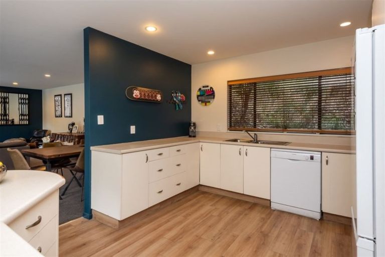 Photo of property in 53c Holliss Avenue, Cashmere, Christchurch, 8022