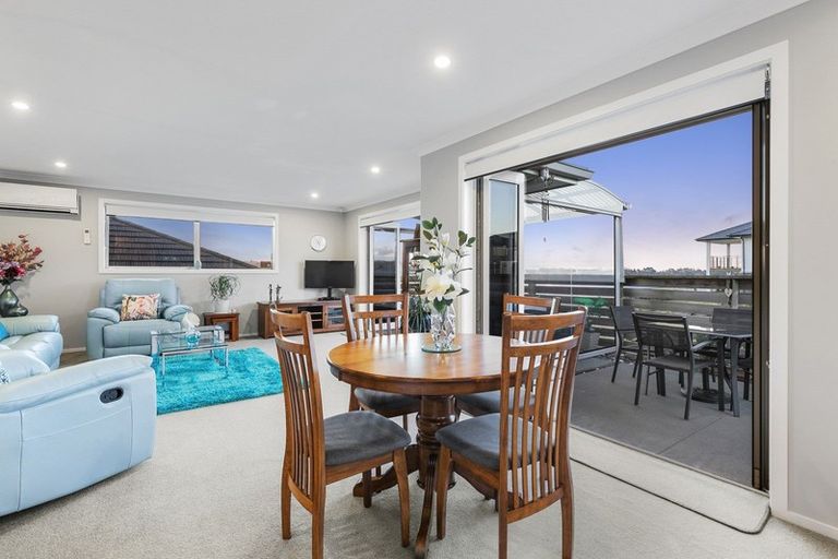 Photo of property in 16 Benmore Crescent, Pyes Pa, Tauranga, 3112