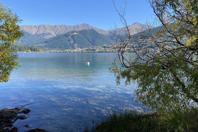 Photo of property in 599 Peninsula Road, Kelvin Heights, Queenstown, 9300