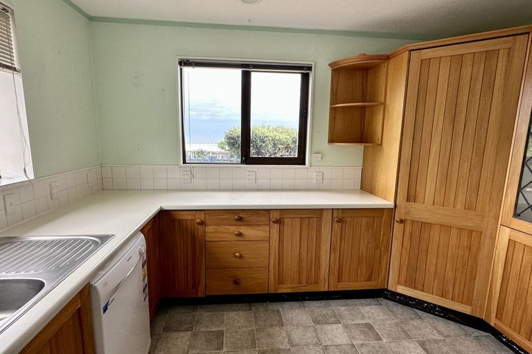 Photo of property in 69 Wellington Road, Paekakariki, 5034