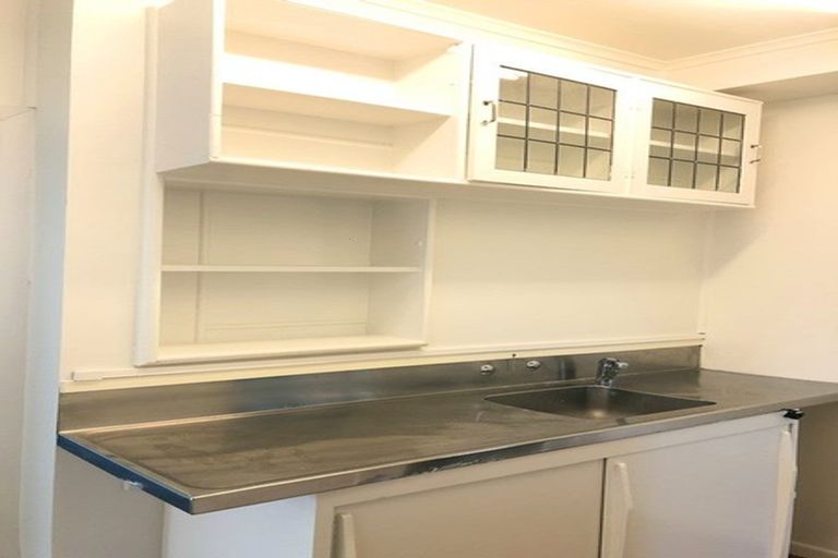 Photo of property in 12-14 Clevedon Road, Papakura, 2110