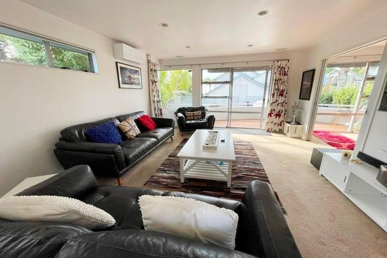 Photo of property in 1/109 Churchill Road, Murrays Bay, Auckland, 0630