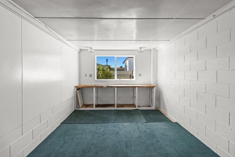 Photo of property in 20-20a Huatoki Street, Vogeltown, New Plymouth, 4310