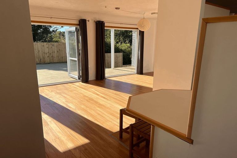 Photo of property in 65 Hebron Road, Waiake, Auckland, 0630