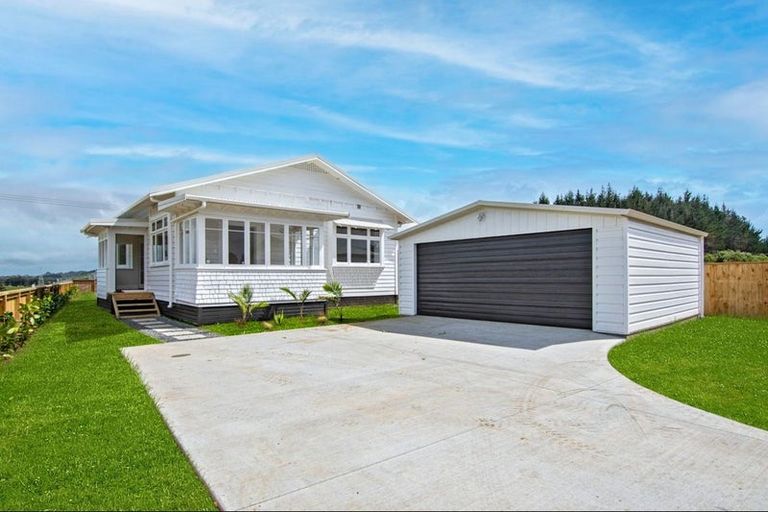 Photo of property in 237 Marsden Point Road, Ruakaka, 0116