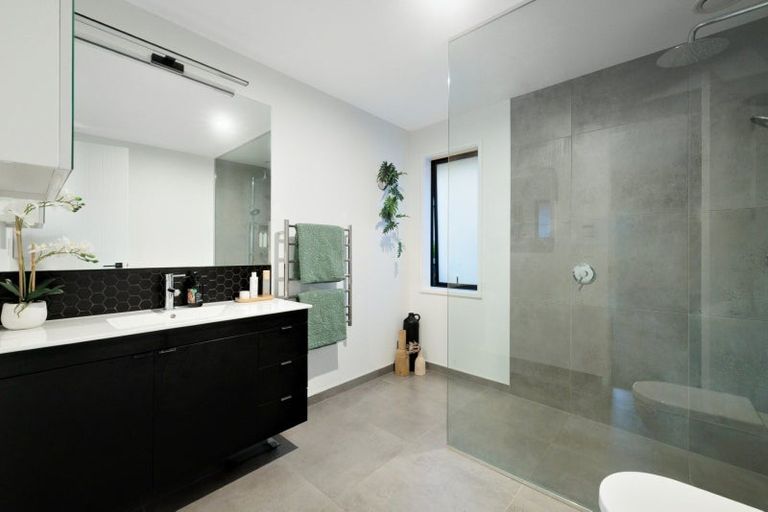 Photo of property in 16 Huria Vista, Pyes Pa, Tauranga, 3112